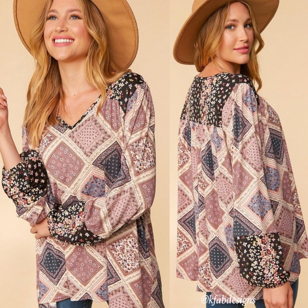 B107🔥Boho best multi-print bubble sleeve top w/v neck🔥So soft+pretty!